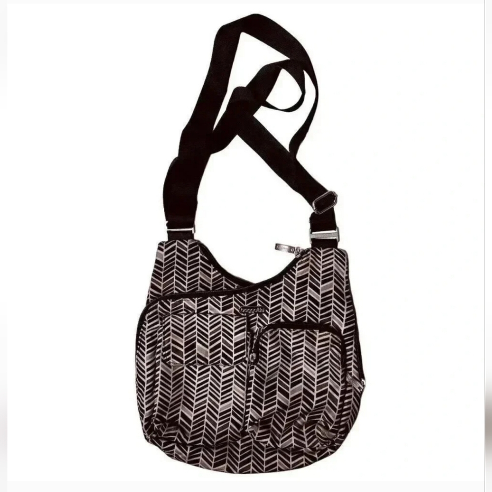 💕Baggallini Chevron Crossbody Bag Women’s Travel Purse Multiple Compartme…